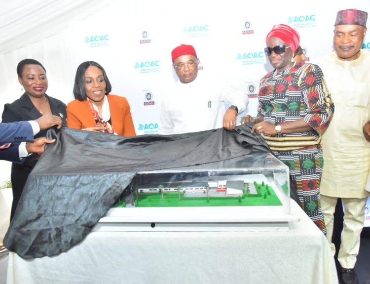 L-R: Director, Export Development, Afrexim Bank, Mrs.Oluranti Doherty, Executive Vice President, Intra African Trade and Export Development, Afrexim Bank, Mrs. Awani, Governor Hope Uzodimma of Imo State, Deputy Governor, Lady Chinyere and APC Deputy National Chairman (South), Chief Emma Enukwu at the unveiling of the Africa Import-Export (Afrexim) Bank Africa Quality Assurance Centre (AQAC) at Umuowa Ngor Okpala Local Government Area of Imo State...Monday